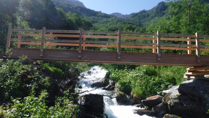 La passerelle reconstruite