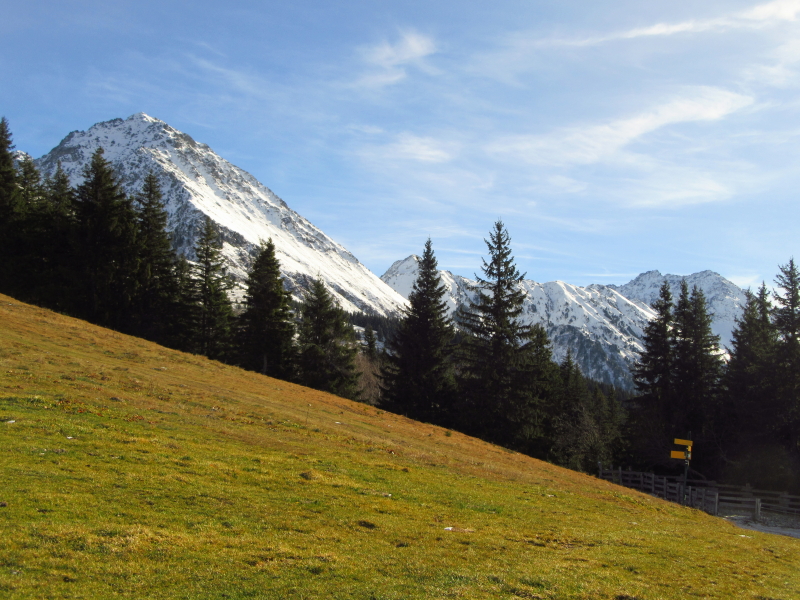Val Pelouse par les chalets de la Grande Montagne